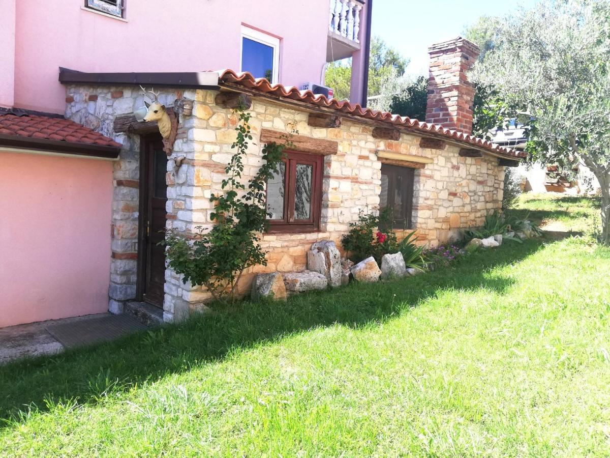 Apartments Erenda Fuskulin Exterior photo