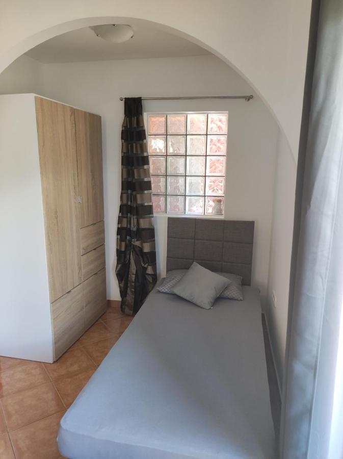 Apartments Erenda Fuskulin Exterior photo