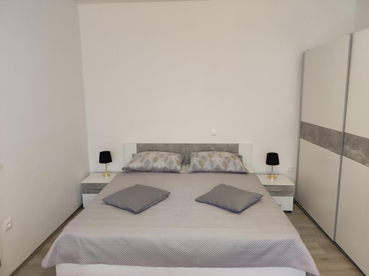 Apartments Erenda Fuskulin Exterior photo